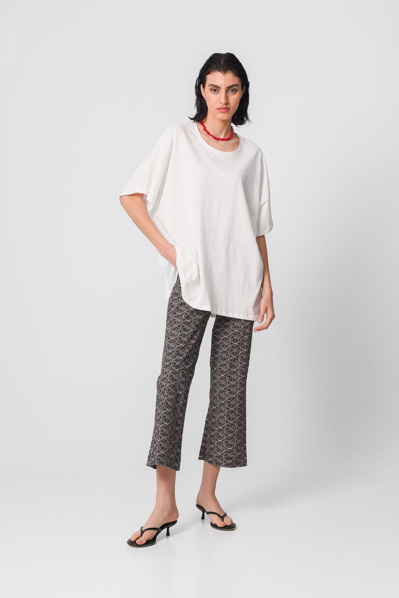STILVI'S TEE (WINE)
