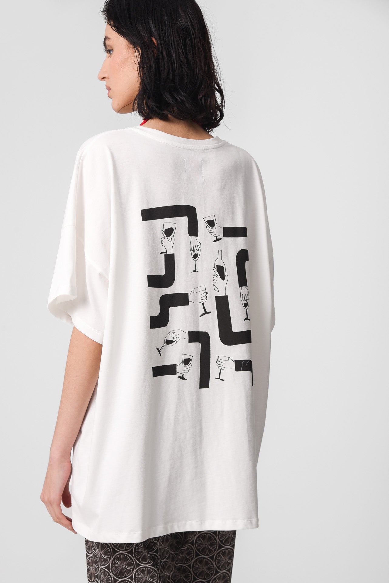 STILVI'S TEE (WINE)